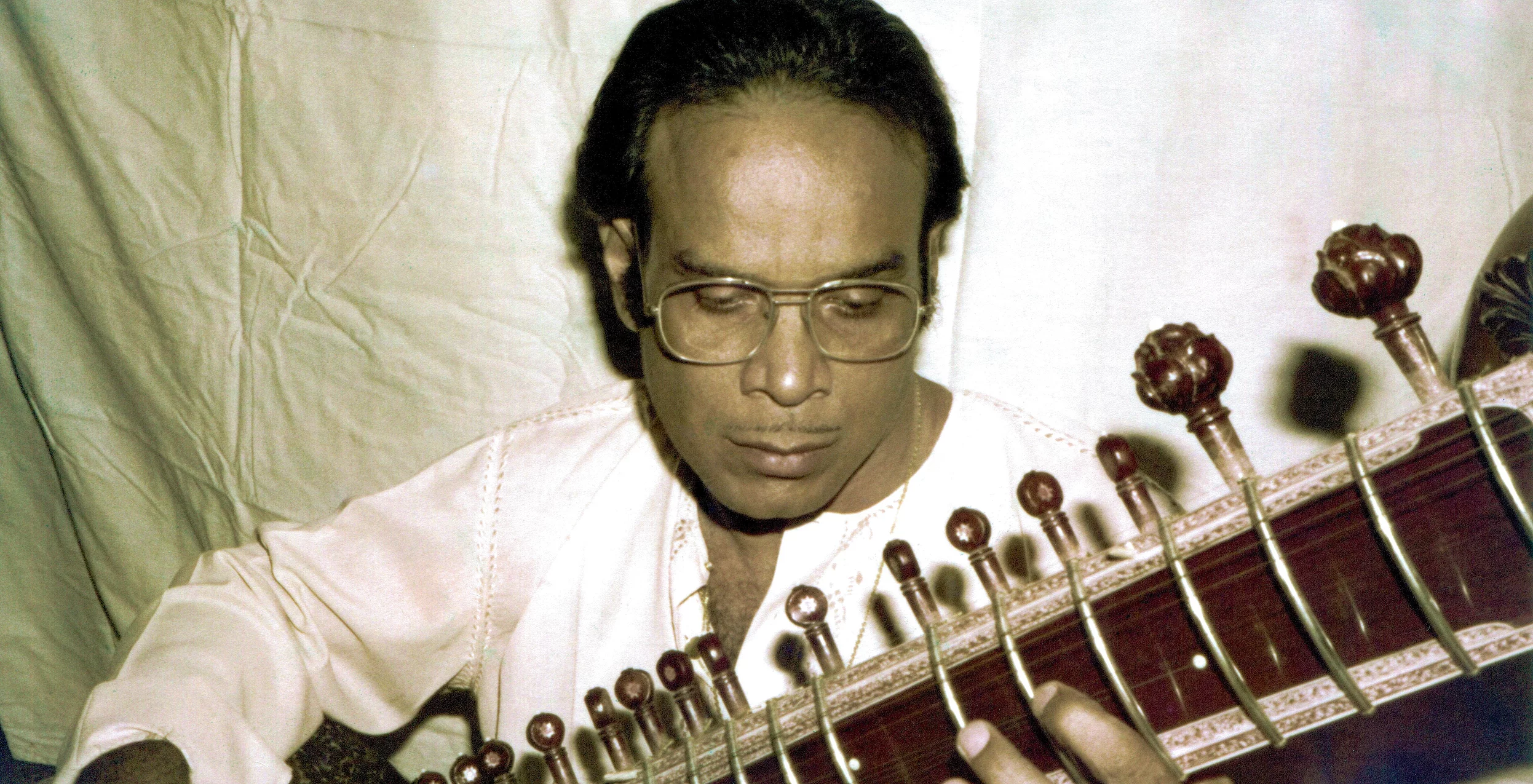 Dr. Ram Chakravarty